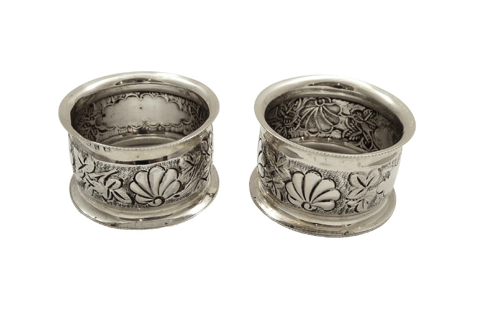 Pair of Antique Victorian Sterling Silver Napkin Rings in Case 1898 View VI