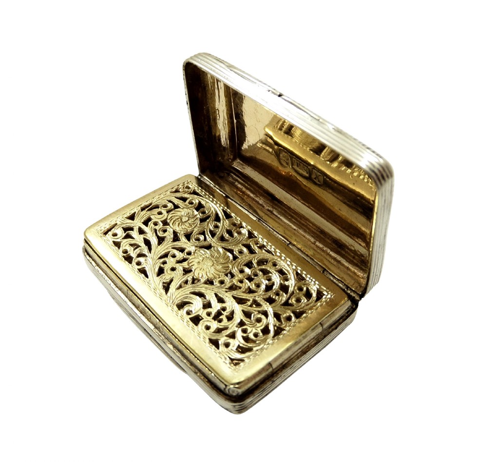 Antique Georgian Sterling Silver Vinaigrette 1821 View III