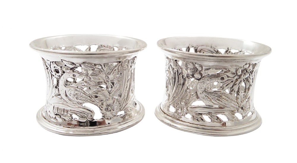 Pair of Antique Edwardian Sterling Silver 'Animals' Napkin Rings in Case 1902 View VIII