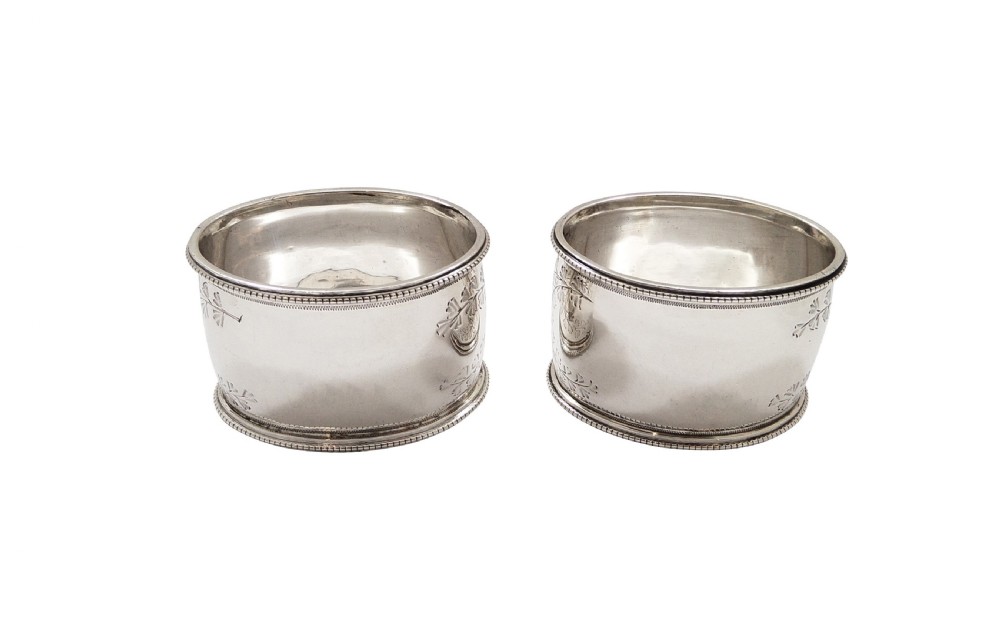 Pair of Antique Victorian Sterling Silver Napkin Rings in Case 1882 / 1883 View II