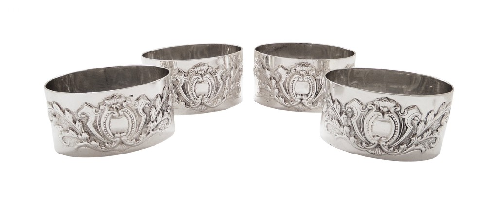 Set of 4 Antique Victorian Sterling Silver Napkin Rings in Case 1899 View II