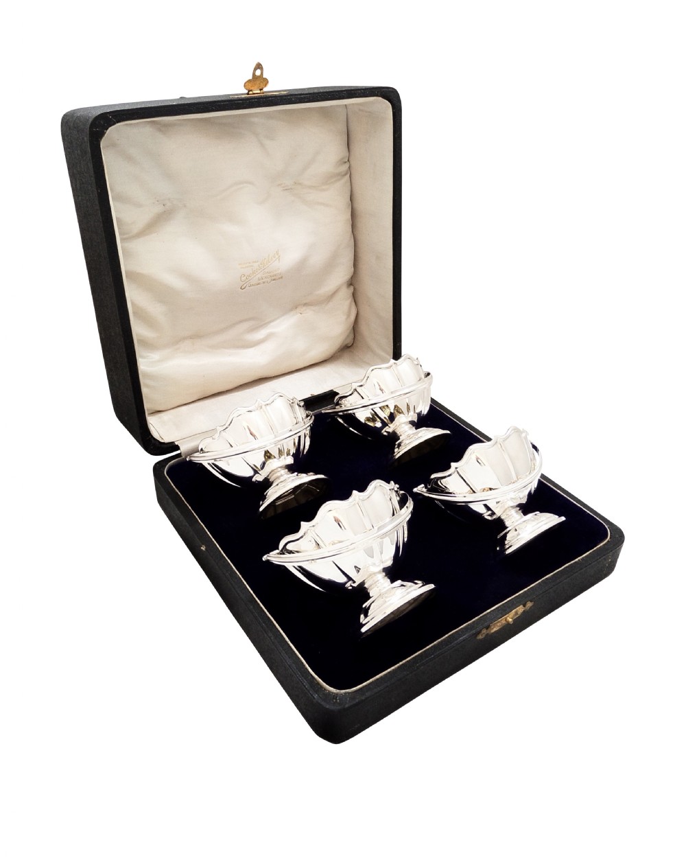 Set of 4 Antique Sterling Silver Baskets in Presentation Case 1920 View IV