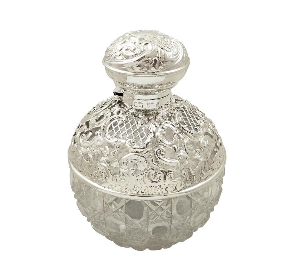 Antique Edwardian Sterling Silver Perfume / Scent Bottle 1905 View VII