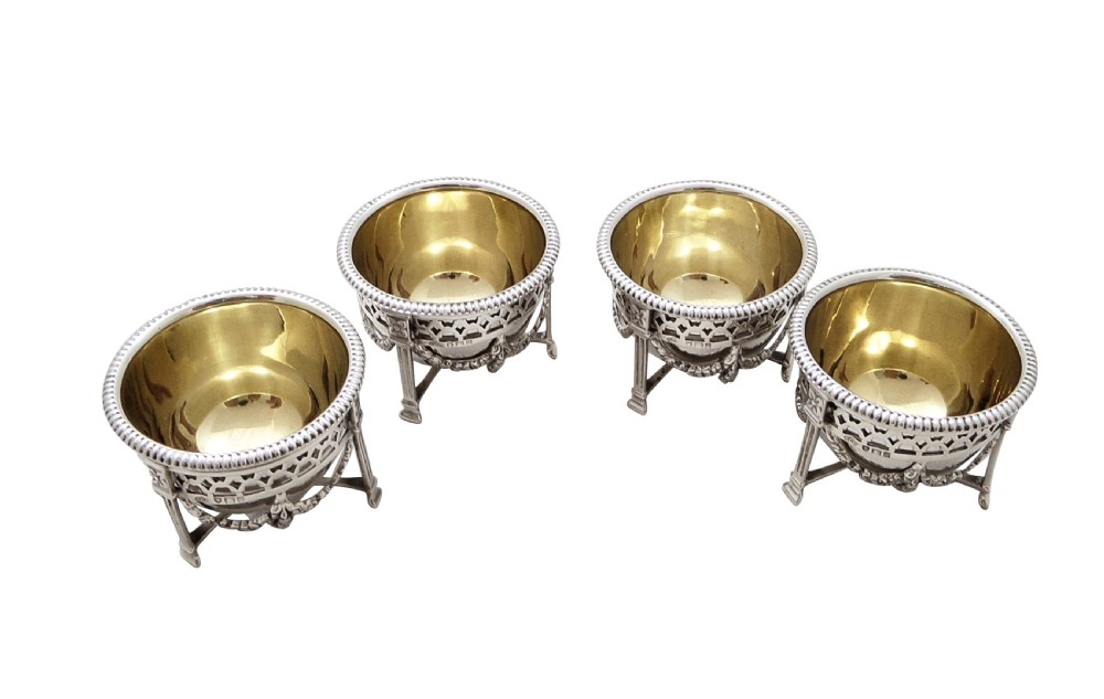 Set of 4 Antique Sterling Silver Salts 1911 View VI