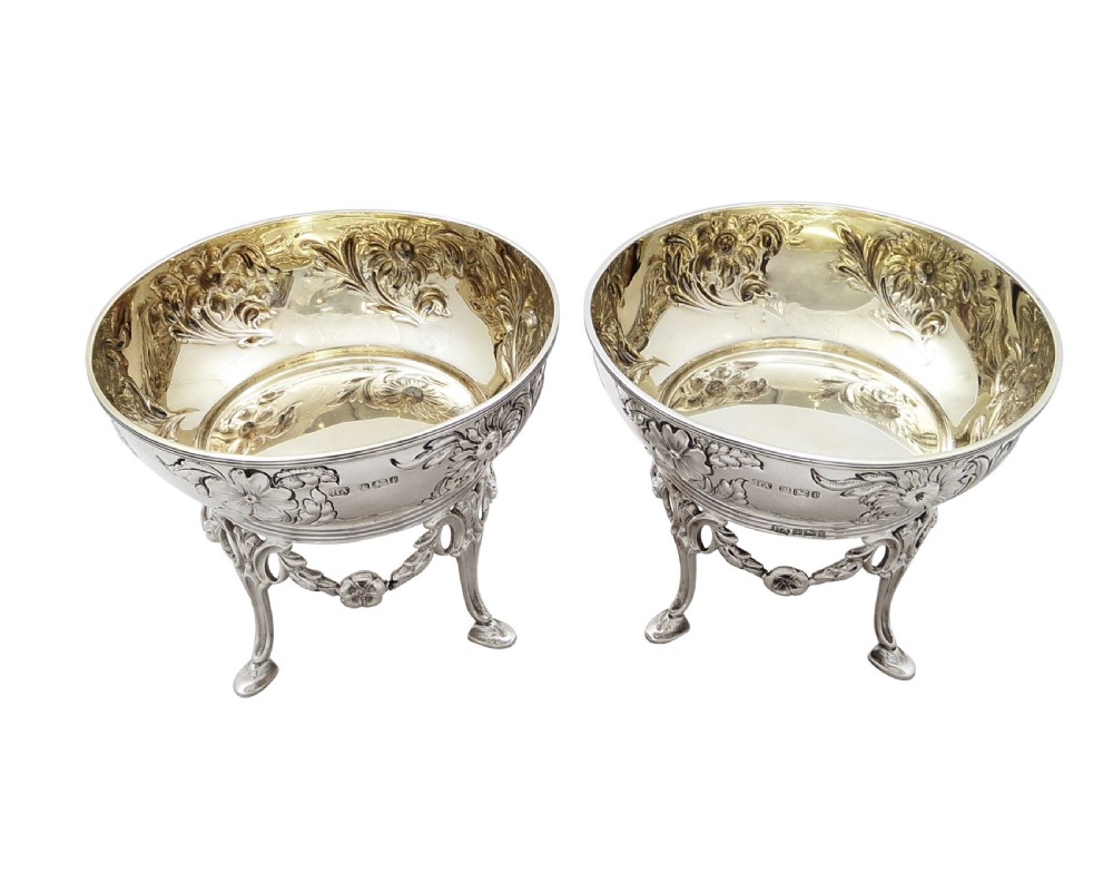 Pair of Antique Edwardian Sterling Silver Bowls / Dishes on Stands 1901 View VII