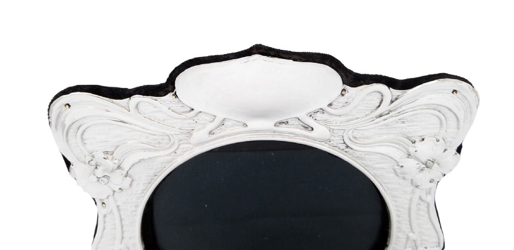 Antique Art Nouveau Sterling Silver Photo Frame 1904 View III