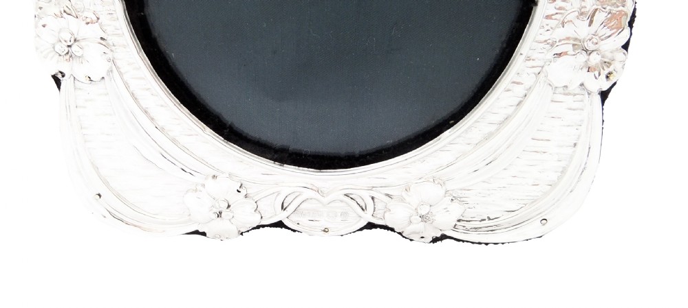Antique Art Nouveau Sterling Silver Photo Frame 1904 View VII