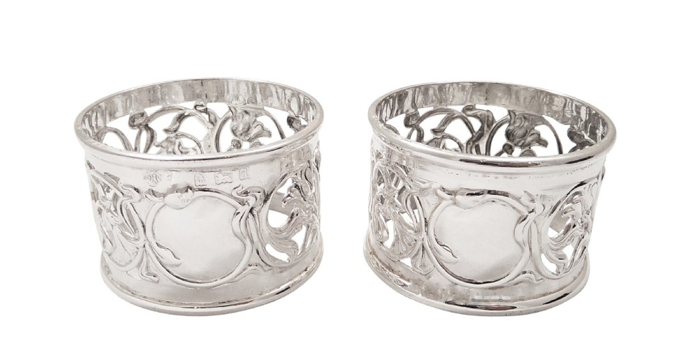 Pair of Antique Edwardian Sterling Silver Napkin Rings in Case 1903 View VII