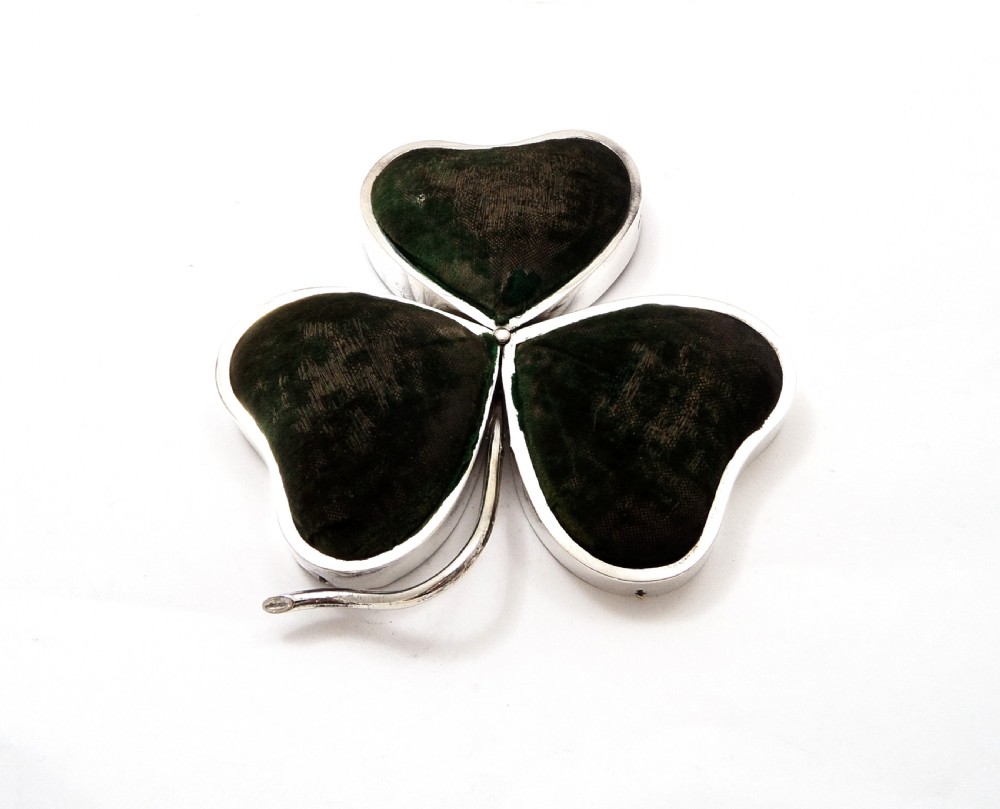 Antique Victorian Sterling Silver Clover Leaf Pin Cushion 1896 View VII