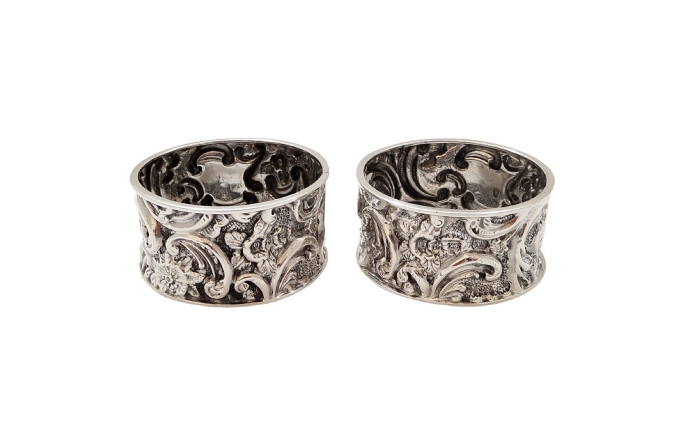 Pair of Antique Victorian Sterling Silver Napkin Rings in Case 1897 View VI
