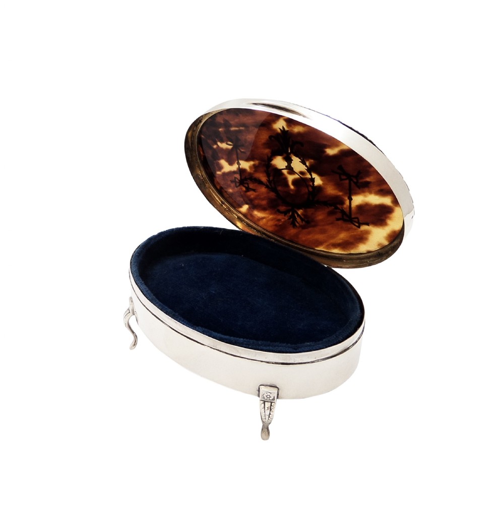 Antique Edwardian Sterling Silver &  Tortoiseshell Trinket Box 1907 View III