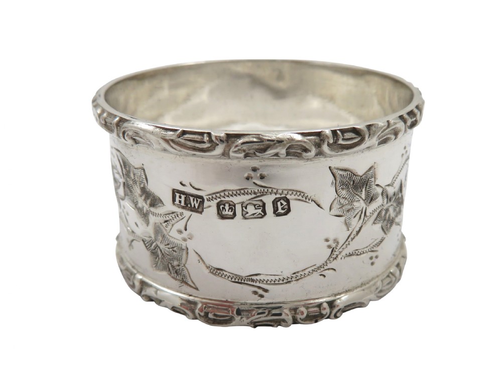 Set of 6 Antique Victorian Sterling Silver Napkin Rings in Case 1896/7 View III