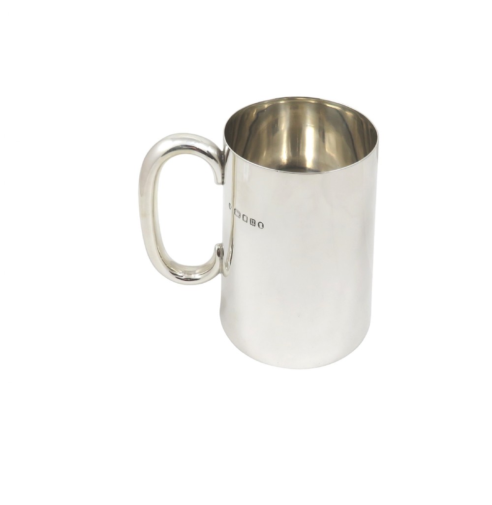 Antique Sterling Silver Pint Tankard / Mug 1935 View III