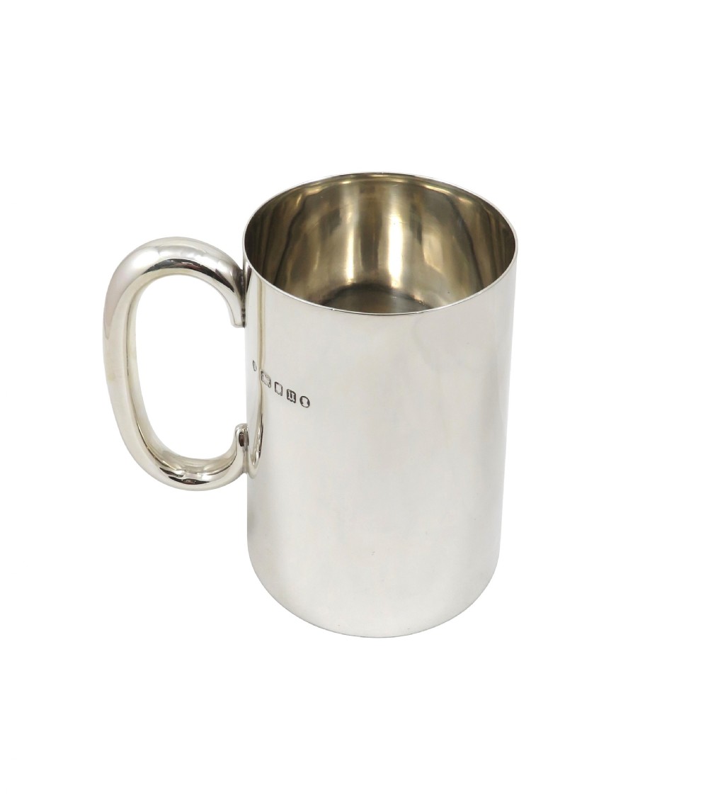 Antique Sterling Silver Pint Tankard / Mug 1935 View VIII
