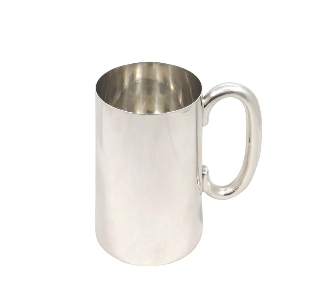Antique Sterling Silver Pint Tankard / Mug 1943 View VIII