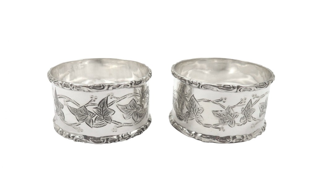 Pair of Antique Victorian Sterling Silver Napkin Rings in Case 1899 View VIII