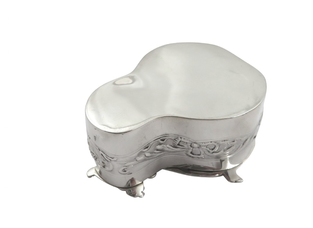 Antique Edwardian Sterling Silver Pierced Lid Trinket Box 1901 View VI