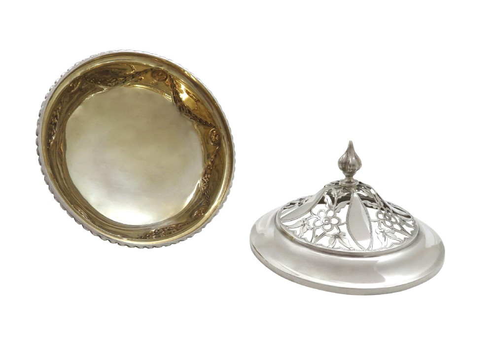 Antique Edwardian Sterling Silver Pierced Lid Pot /Box 1909 View VI