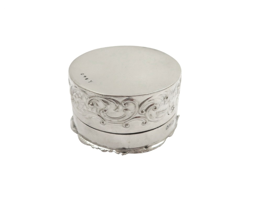 Antique Edwardian Sterling Silver Pierced Lid Trinket Box 1908 View VI