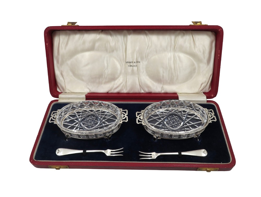 Pair of Antique Sterling Silver & Cut Glass Pickle Dishes with Forks 1933 View IX