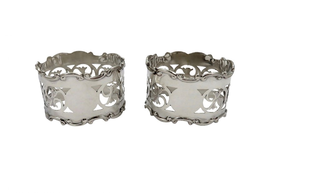 Pair of Antique Sterling Silver Pierced Napkin Rings in Case 1911 View II