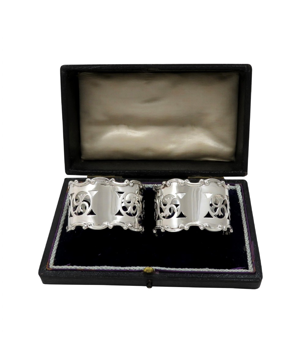 Pair of Antique Sterling Silver Pierced Napkin Rings in Case 1911 View IX