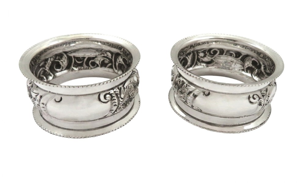 Pair of Antique Victorian Sterling Silver Napkin Rings in Case 1899 View VI