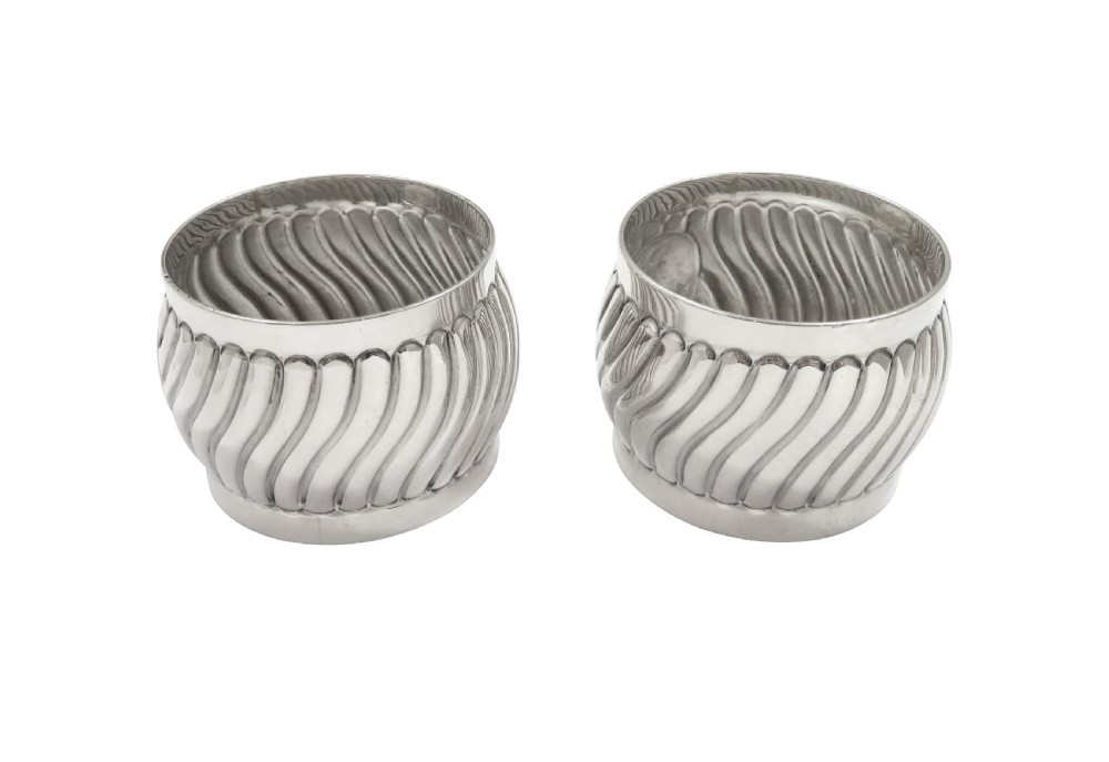 Pair of Antique Victorian Sterling Silver Napkin Rings in Case 1887 View VI
