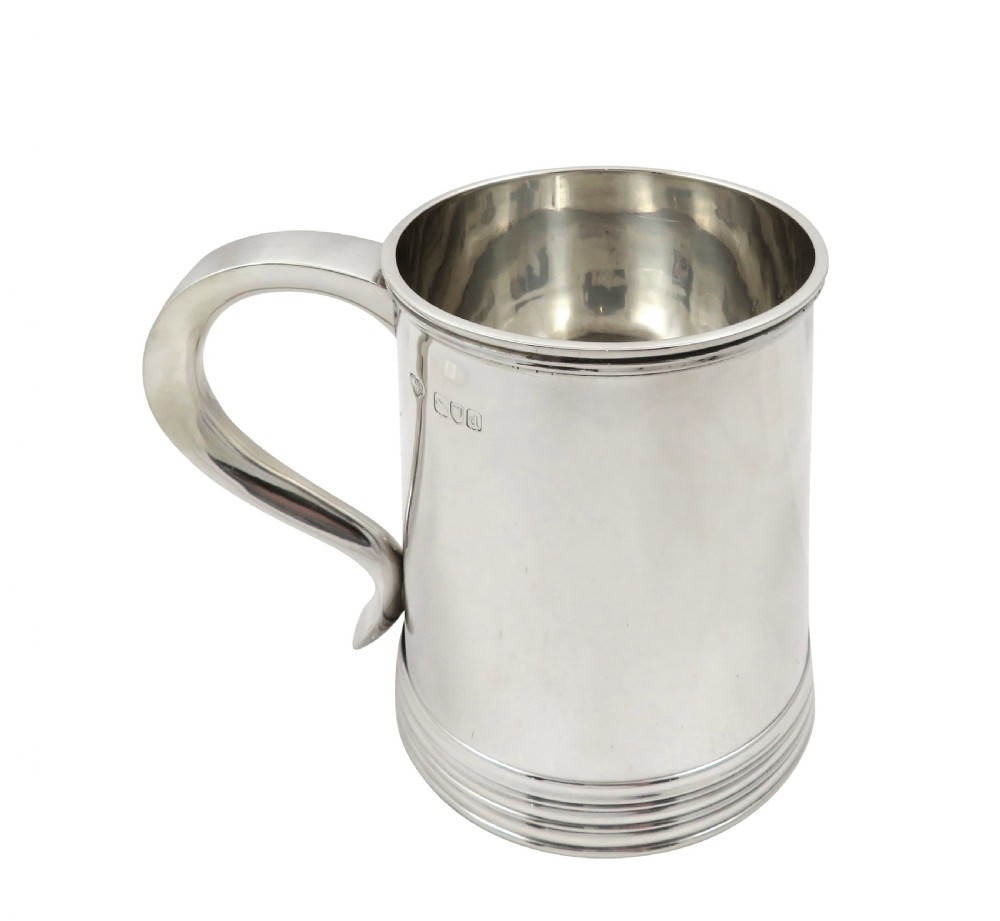 Antique Victorian Sterling Silver Pint Tankard / Mug 1899 View VIII