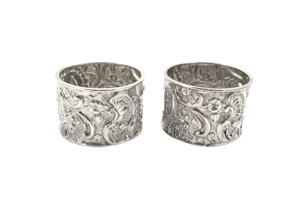 Pair of Antique Victorian Sterling Silver Napkin Rings in Case 1897 View IV