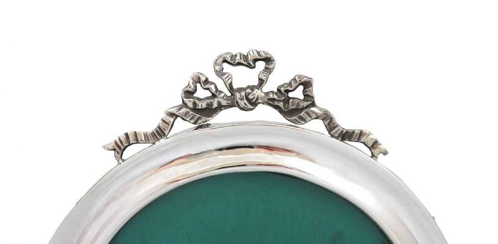 Antique Sterling Silver 'Bow / Ribbon' Photo Frame 1914 View III