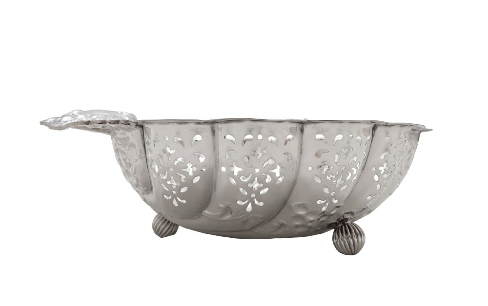 Antique Edwardian Sterling Silver Pierced Shell Dish 1906 View IV