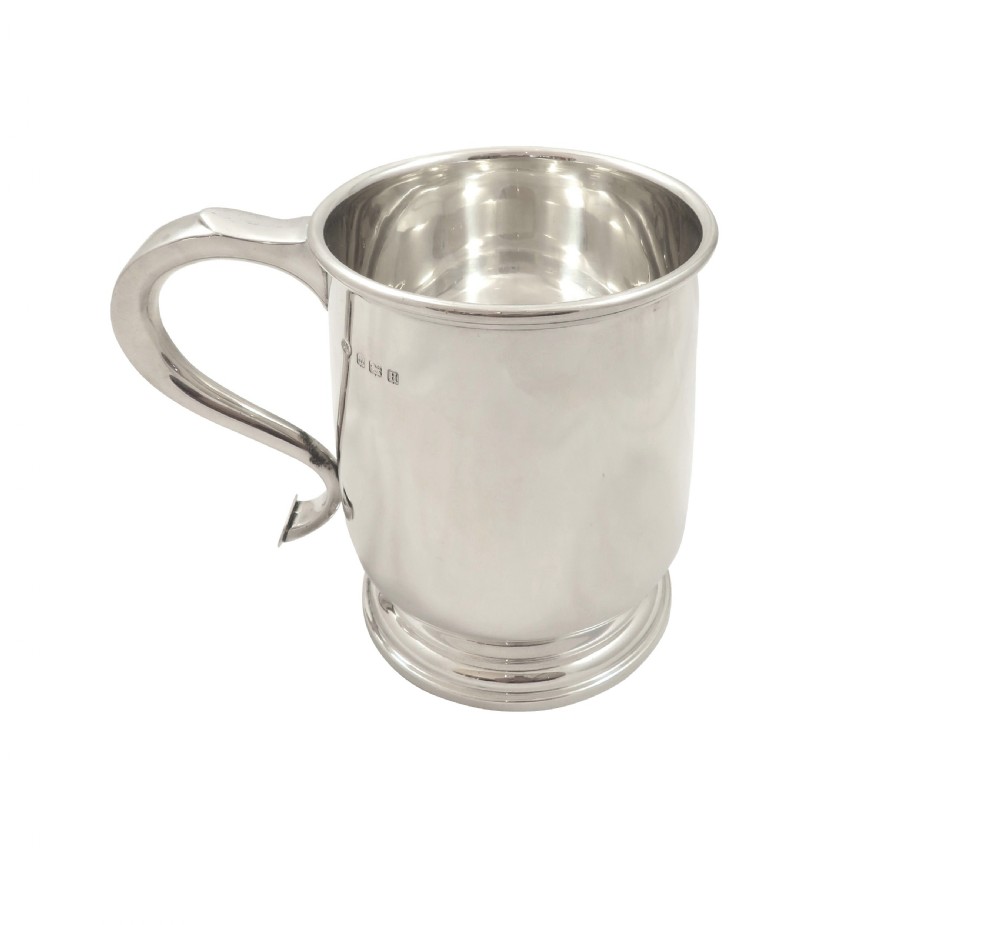 Antique George V Sterling Silver Pint Tankard / Mug 1932 View VII