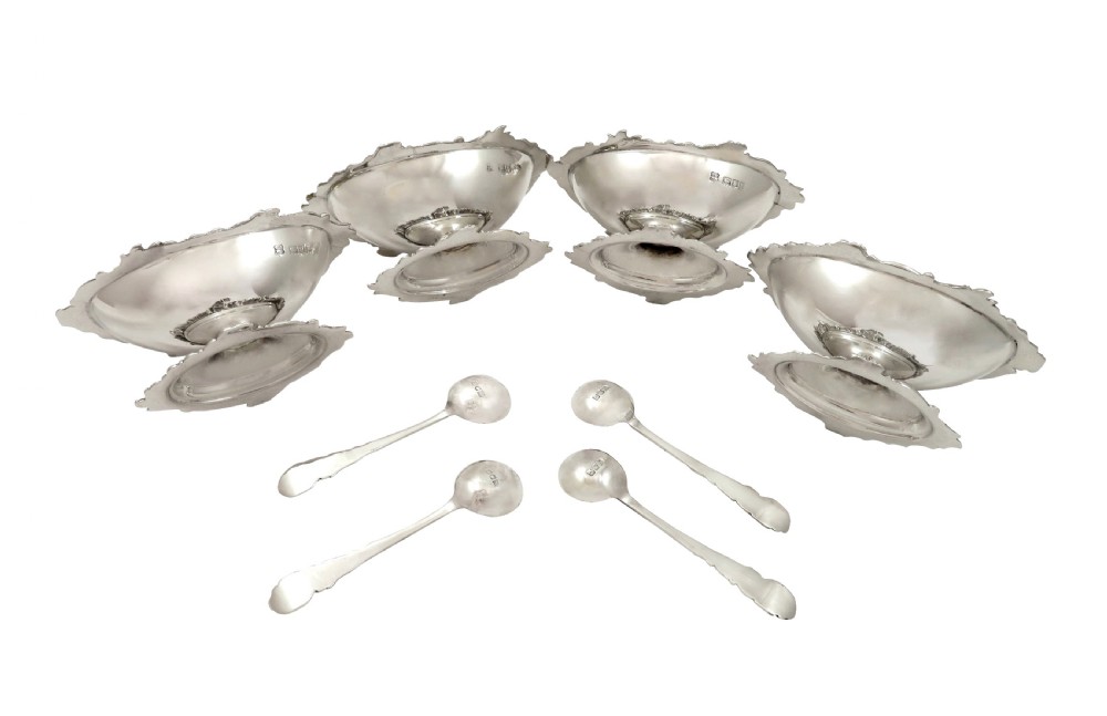 Set of 4 Antique Edwardian Sterling Silver Salts & Spoons in Case 1904 View VI