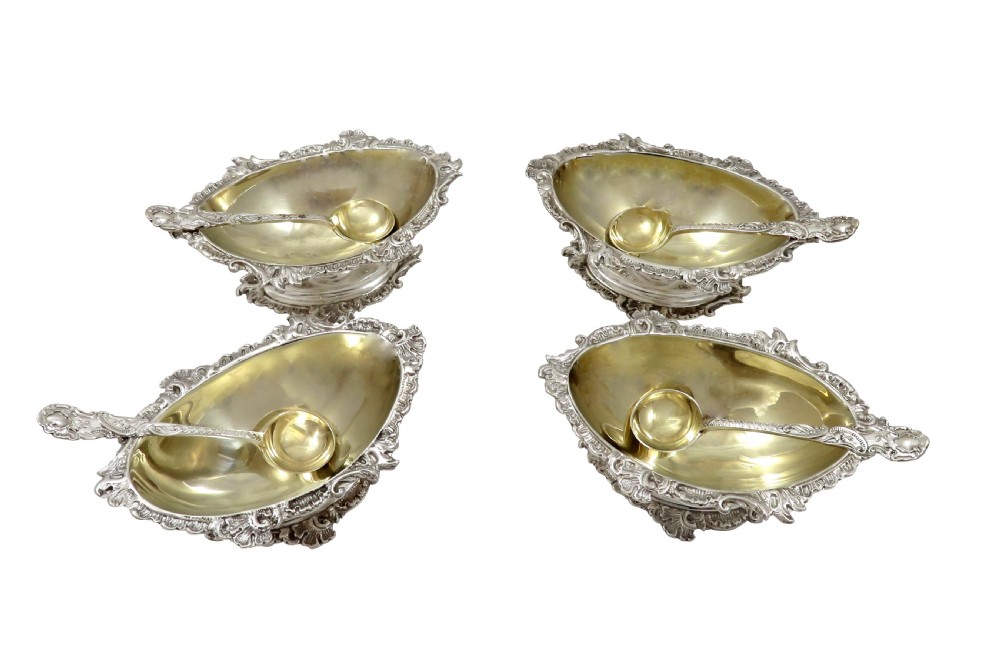Set of 4 Antique Edwardian Sterling Silver Salts & Spoons in Case 1904 View VIII