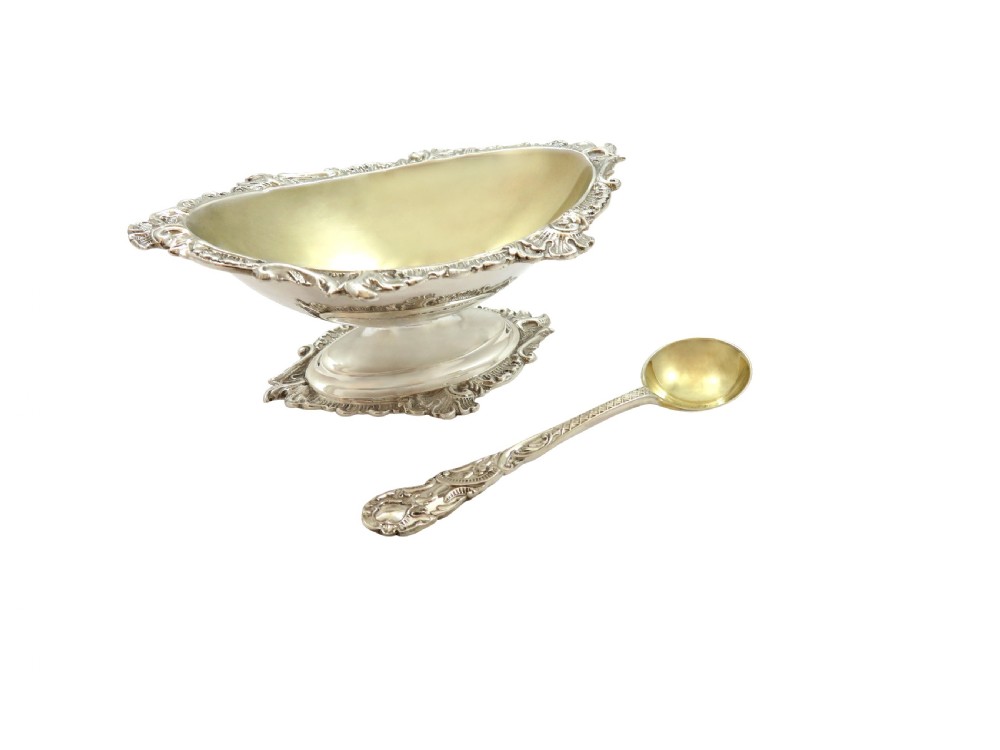 Set of 4 Antique Edwardian Sterling Silver Salts & Spoons in Case 1904 View IX