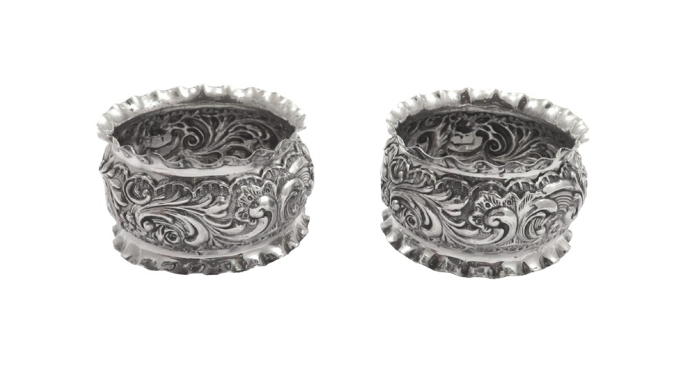 Pair of Antique Edwardian Sterling Silver Napkin Rings in Case 1901 View VI