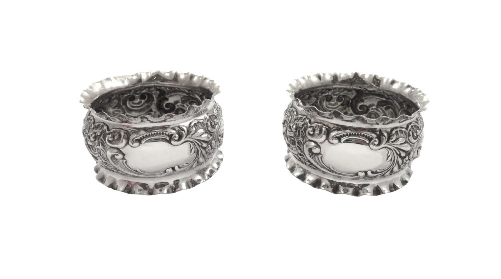 Pair of Antique Edwardian Sterling Silver Napkin Rings in Case 1901 View VII