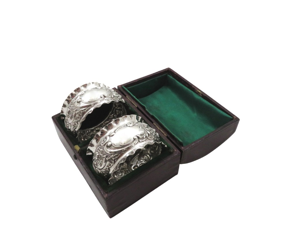 Pair of Antique Edwardian Sterling Silver Napkin Rings in Case 1901 View IX