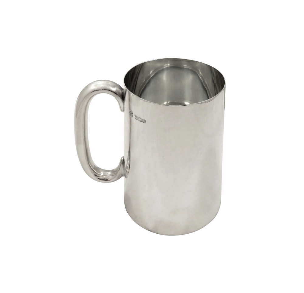 Antique George V Sterling Silver Pint Tankard with Glass Bottom 1923 View VII