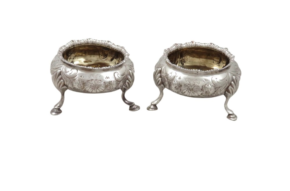 Pair of Antique Victorian Sterling Silver Salts with Crests 1854 View III