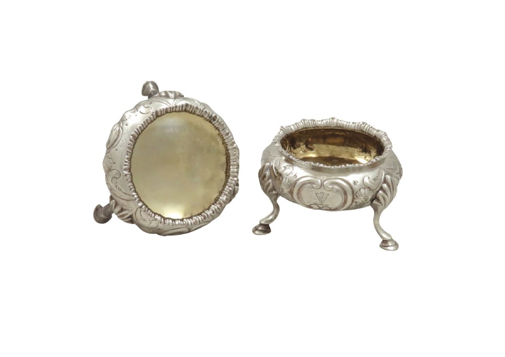 Pair of Antique Victorian Sterling Silver Salts with Crests 1854 View X