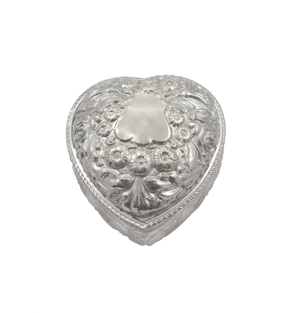 Antique Edwardian Sterling Silver & Cut Glass Heart Box 1901 View IV