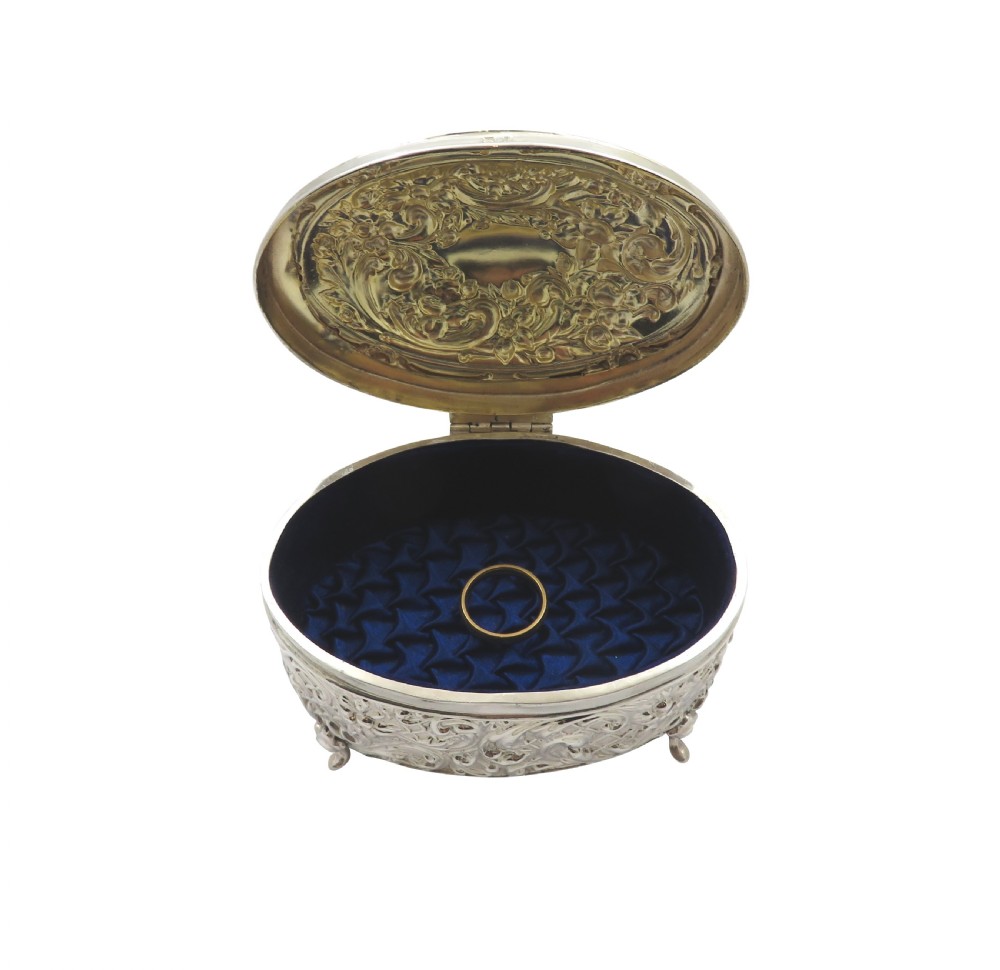 Antique Edwardian Sterling Silver Trinket box 1906 View II