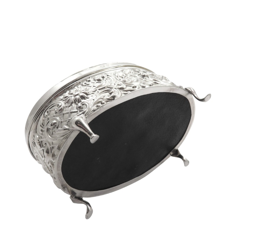 Antique Edwardian Sterling Silver Trinket box 1906 View IV