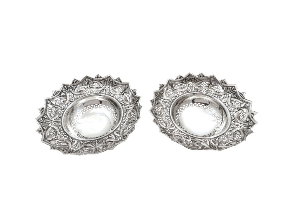 Pair of Antique Victorian Sterling Silver Dishes in Presentation Case 1897 View II