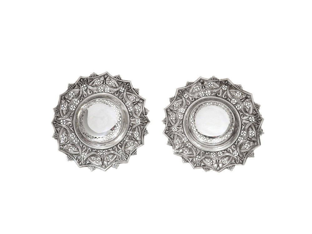 Pair of Antique Victorian Sterling Silver Dishes in Presentation Case 1897 View IV