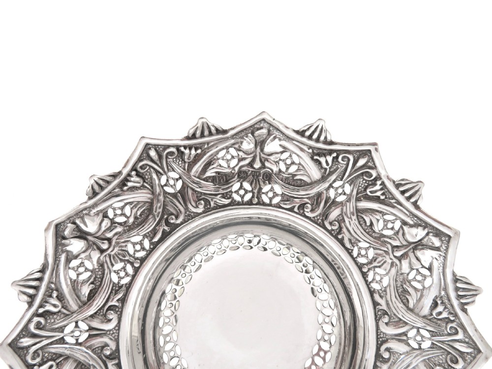 Pair of Antique Victorian Sterling Silver Dishes in Presentation Case 1897 View VI