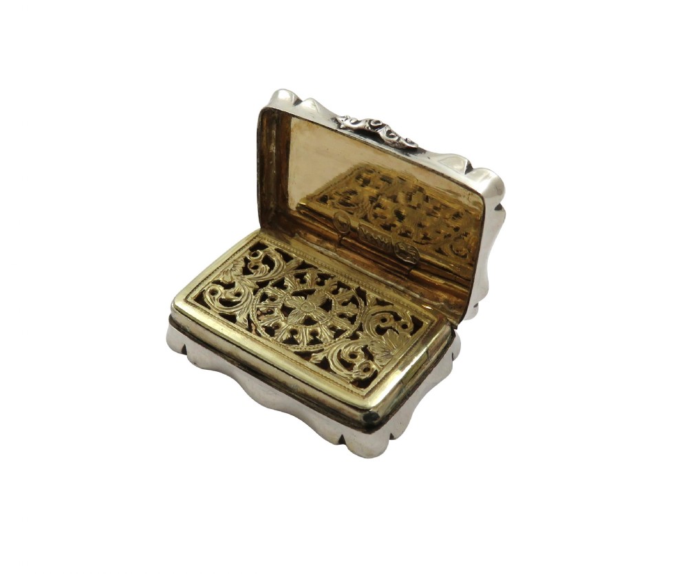 Antique Early Victorian Sterling Silver Vinaigrette 1849 View VIII