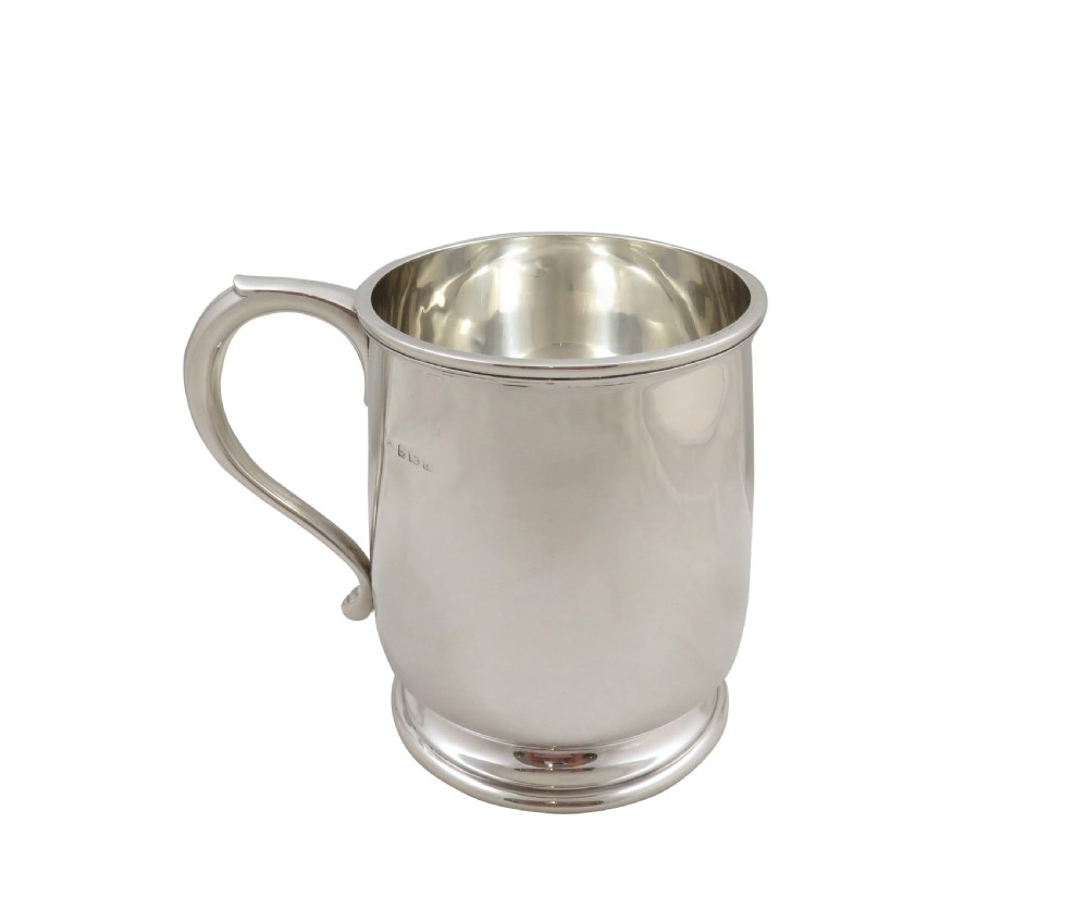 Antique Sterling Silver Pint Tankard / Mug 1926 View VIII